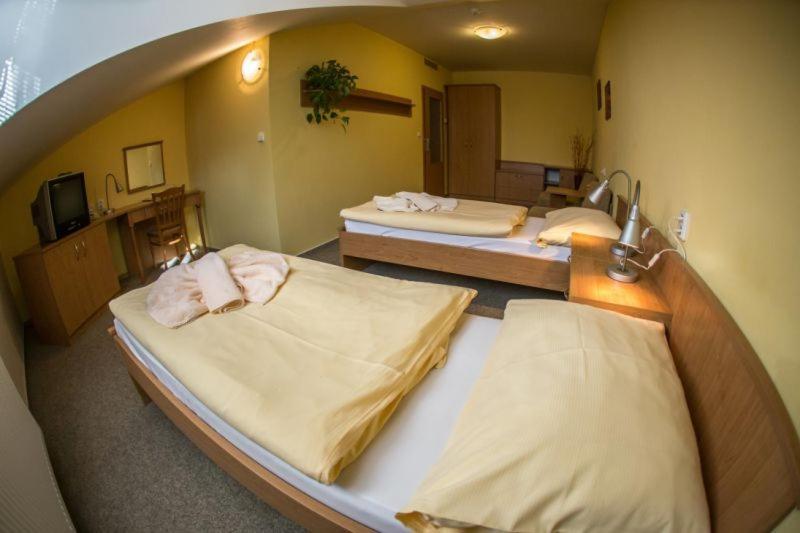Hotel Na Jizni Prerov Ngoại thất bức ảnh