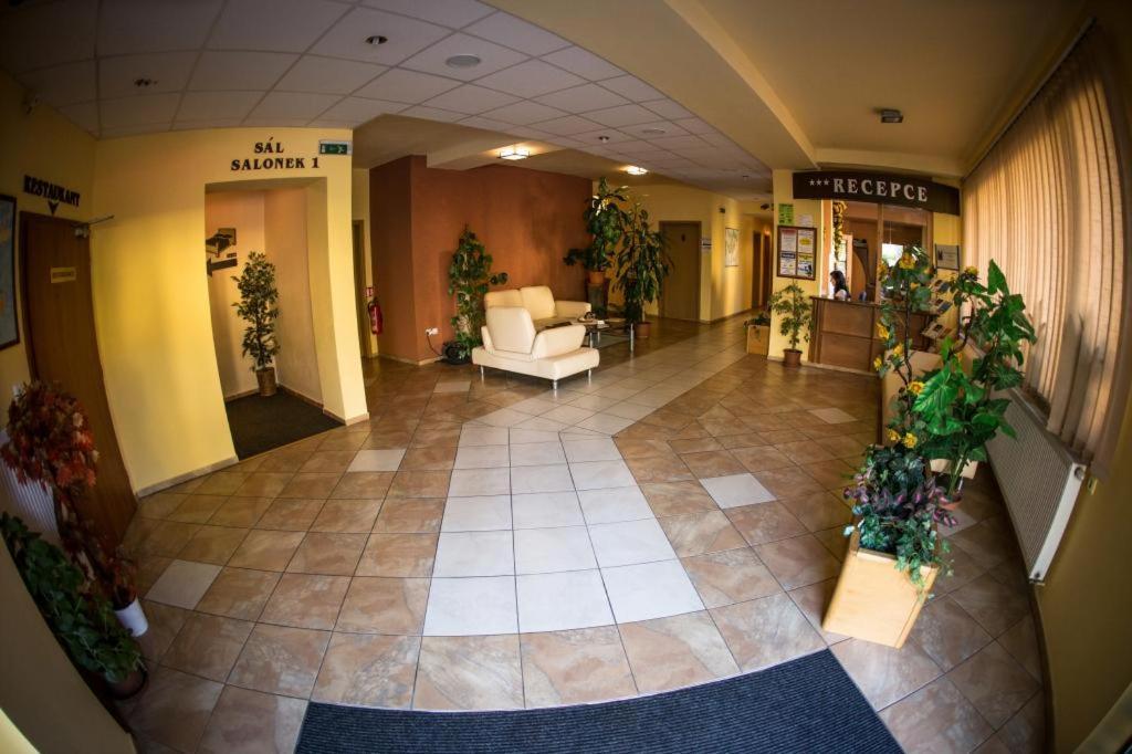 Hotel Na Jizni Prerov Ngoại thất bức ảnh
